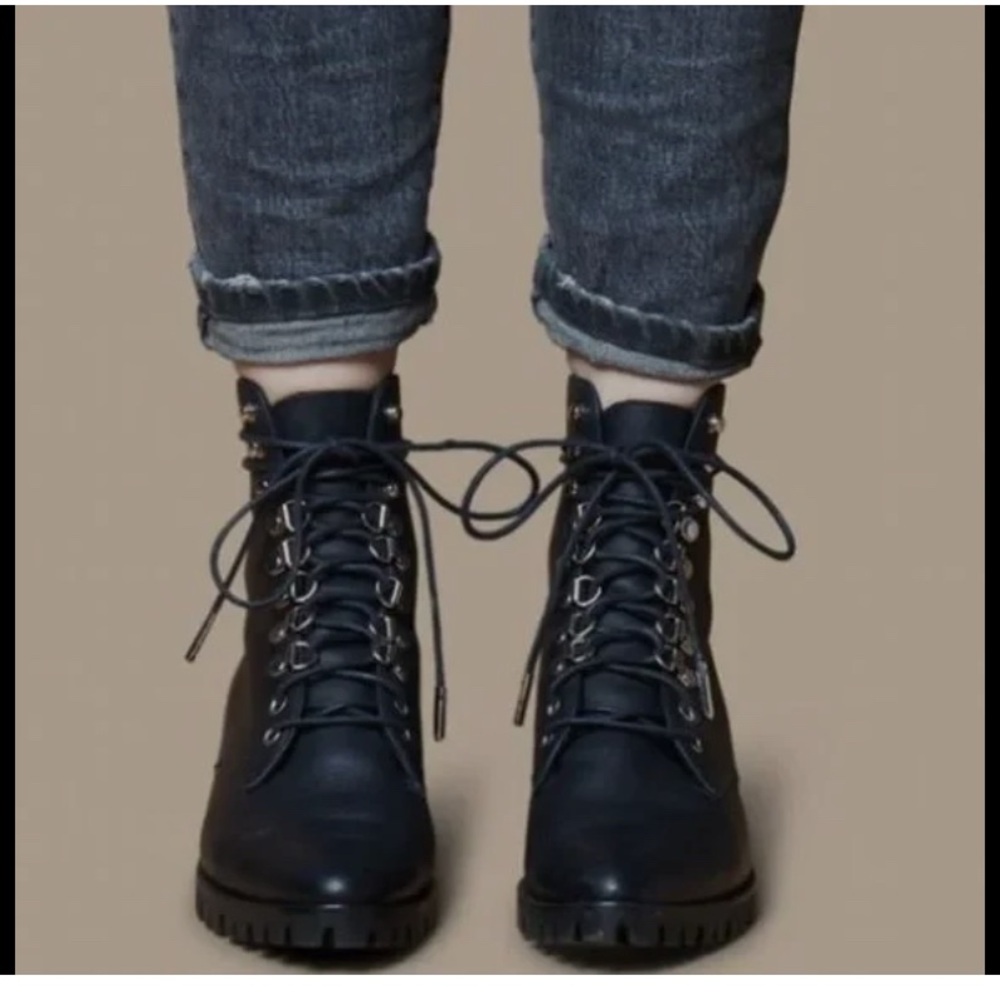 Breaking hearts & Burning rubber Combat Moto Boots - Picture 2 of 11